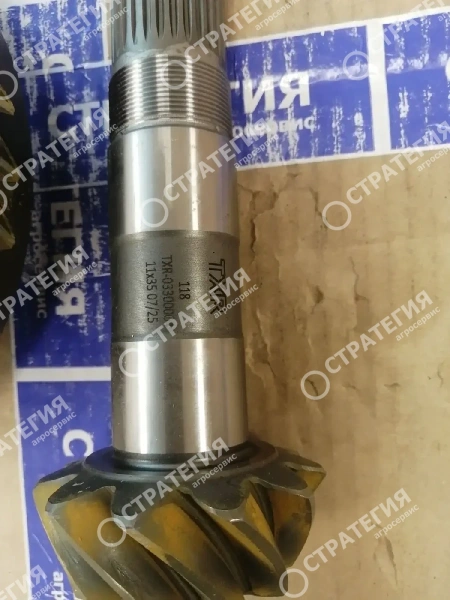 563220  Коническая зубчатая передача (главная пара) (57218489) Manitou 735