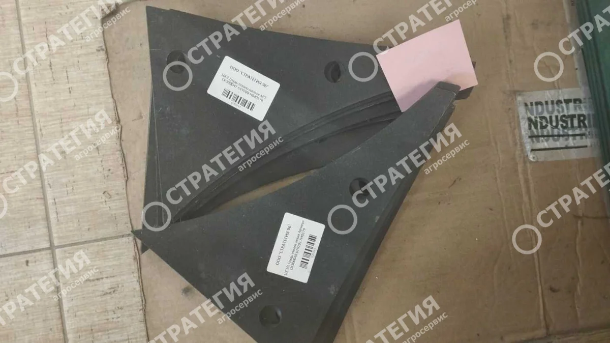619200 Грудь отвала правая CK300047 H040178 KUHN (Кюн)