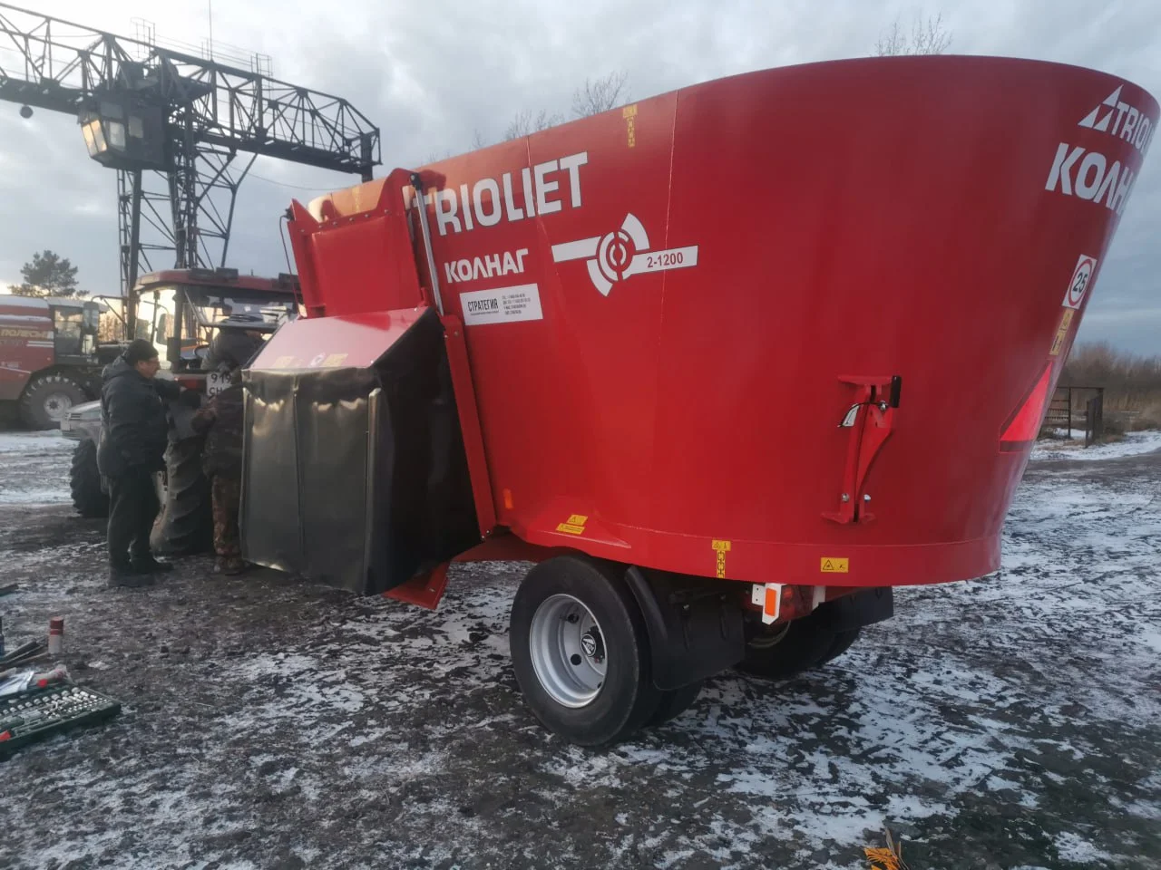Поставка и запуск кормораздатчика Trioliet 12ZK NE